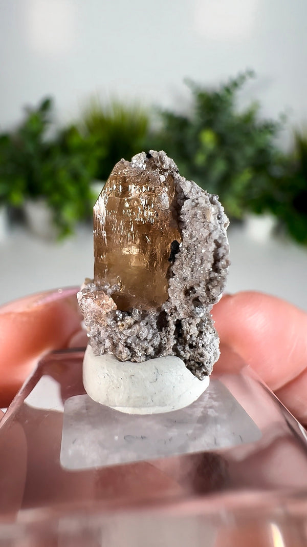 Etched Topaz on Rhyolite from Thomas Range, Juab County, Utah, USA