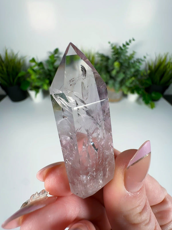 Amethyst Tower with UV Reactive Powellite Phantoms from Cordeiros, Bahia, Brazil