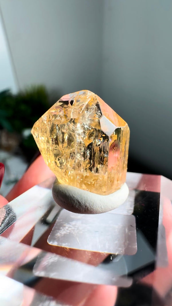 UV Reactive Imperial "Chrome" Topaz Specimen from Zambia • 3.44g