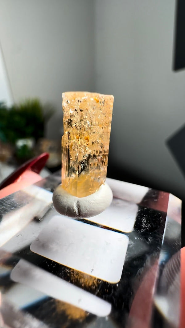 UV Reactive Imperial "Chrome" Topaz Specimen from Zambia • 1.19 g